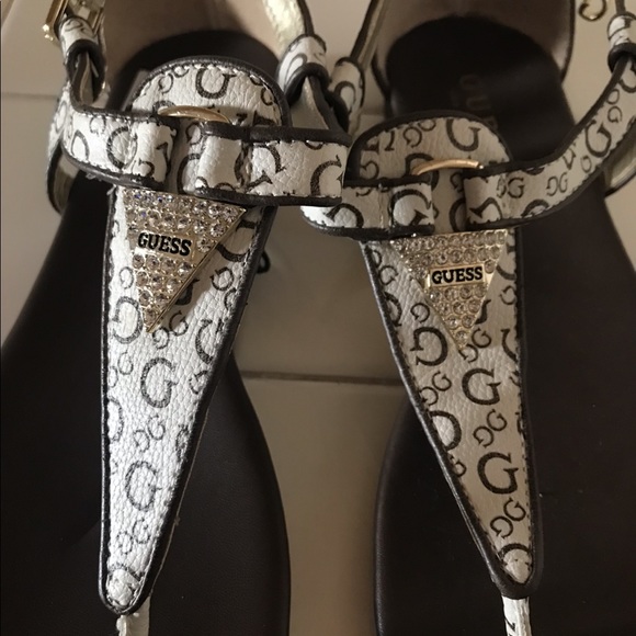 Guess sandals - Picture 2 of 5